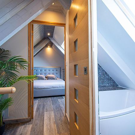 Ti Igwan I Maison A 450M De La Mer Plomodiern Luaran gambar